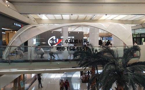 鄭州國(guó)貿(mào)360<font color='red'>膜結(jié)構(gòu)景觀</font>/罩棚工程動(dòng)態(tài)