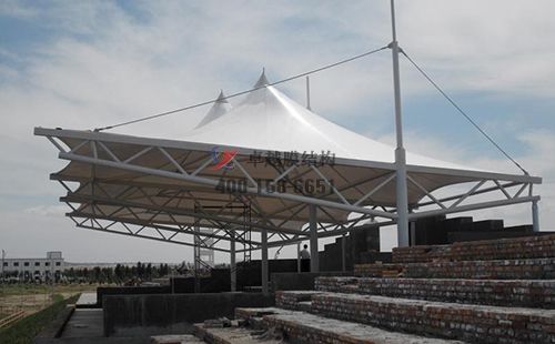   黃岡膜結(jié)構舞臺【黃岡大學舞臺】設計施工案例