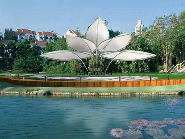 膜結(jié)構(gòu)景觀工程能提供豐富多彩的用途！