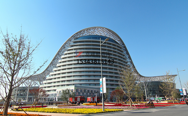 如何避免膜結(jié)構(gòu)起皺？【膜材品牌】