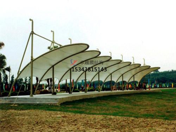 冬季搭建膜結(jié)構(gòu)需要注意事項(xiàng)有哪些？