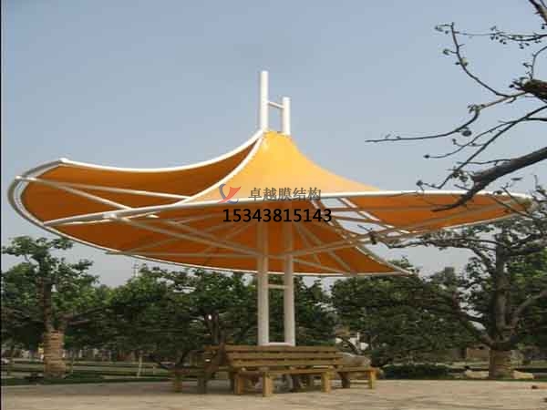 焦作商業(yè)廣場<font color='red'>張拉膜結構</font>景觀棚/雨棚設計搭建