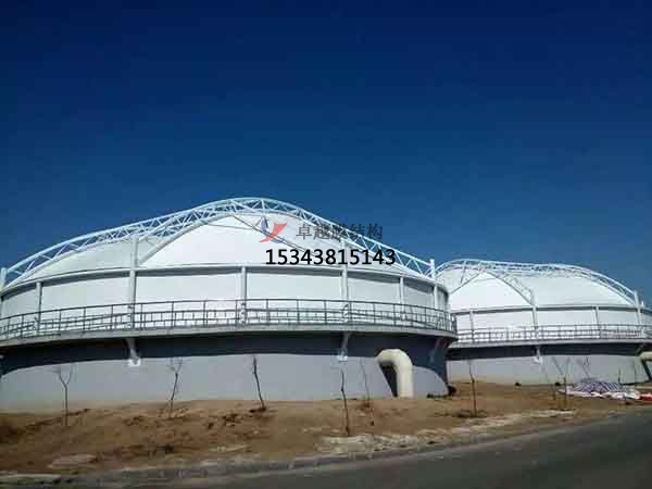 污水池反吊膜結(jié)構(gòu)主要有哪幾種類型呢？