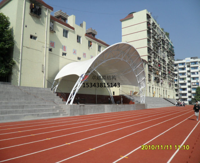  膜結(jié)構(gòu)看臺都是什么材質(zhì)的？