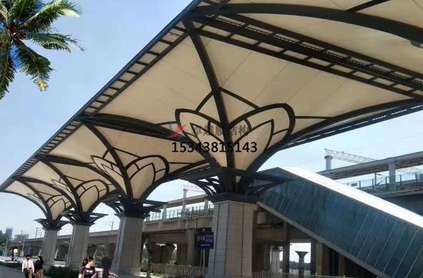 <font color='red'>張拉膜結(jié)構(gòu)</font>遮陽雨棚能抵抗多少級臺風(fēng)暴雨？