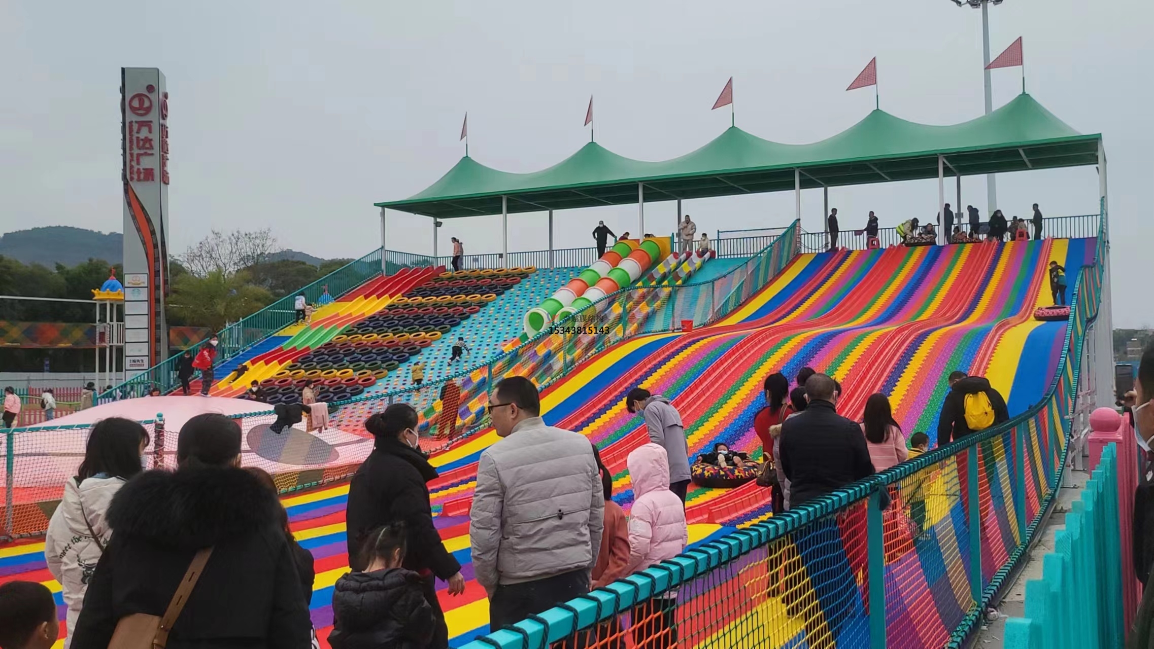  朔州滑世界橘紅色<font color='red'>張拉膜結(jié)構(gòu)</font>生產(chǎn)