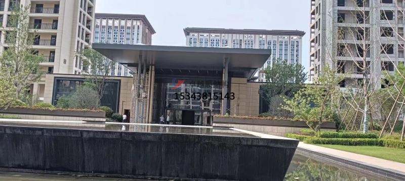 開(kāi)封春江明月小區(qū)大門