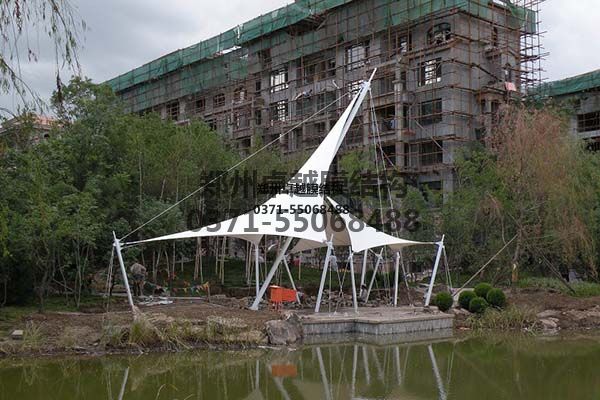 西安張拉膜遮陽棚生產(chǎn)廠家設(shè)計施工【西安外國語大學(xué)張拉膜遮陽棚】等項目