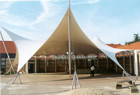 膜結(jié)構(gòu)車棚安裝時(shí)的十大注意事項(xiàng)